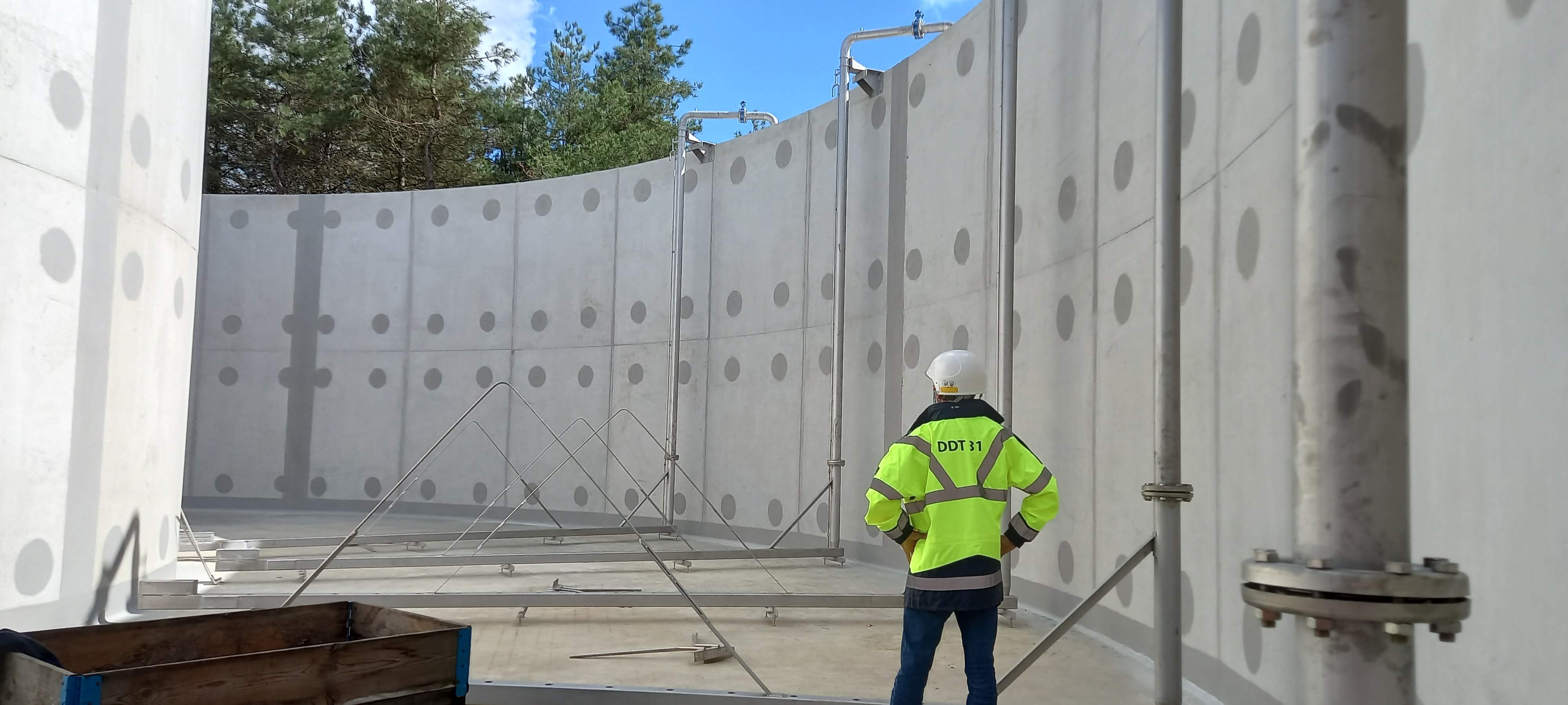 Photo 3 - Un bassin d'aération en construction