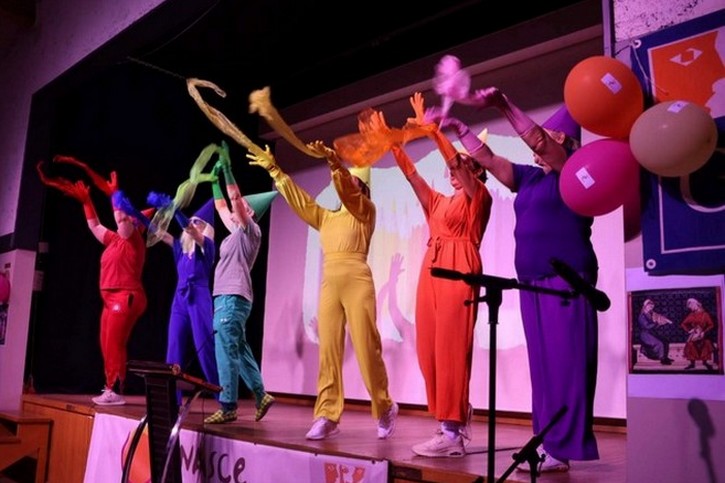 Image 12 : Crayons de couleur